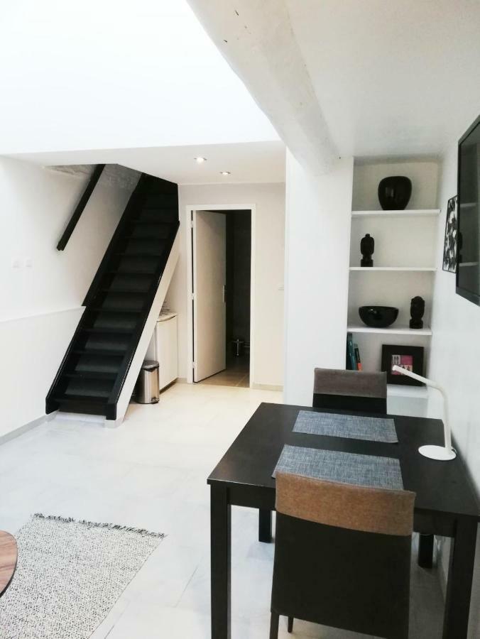 Duplex Denim Apartment Nimes Ngoại thất bức ảnh